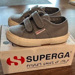 Superga Kids Sneakers in Gray Canvas